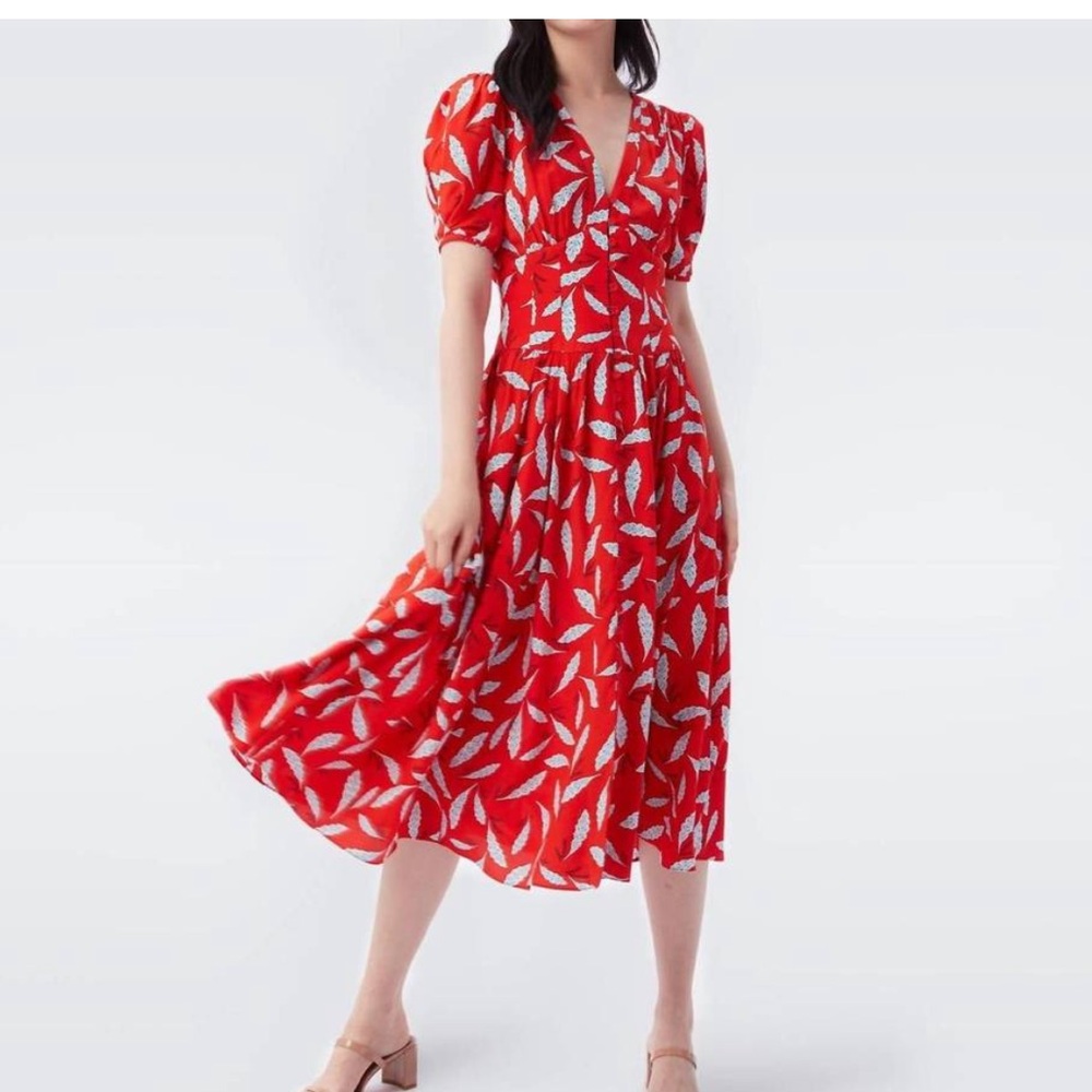 LIKE NEW DIANE VON FURSTENBERG cordelia dress in mason signature red